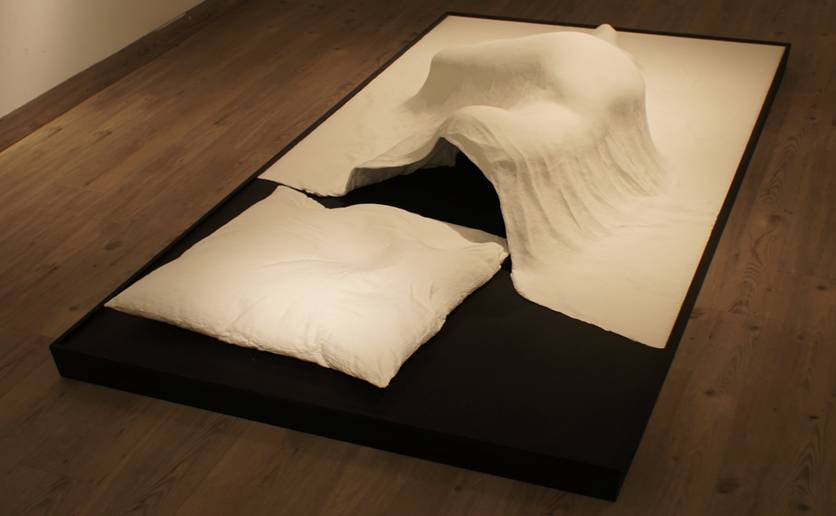 Sculpture n03, Srie empreinte, Pltre, 2010, 200x100cm. 
